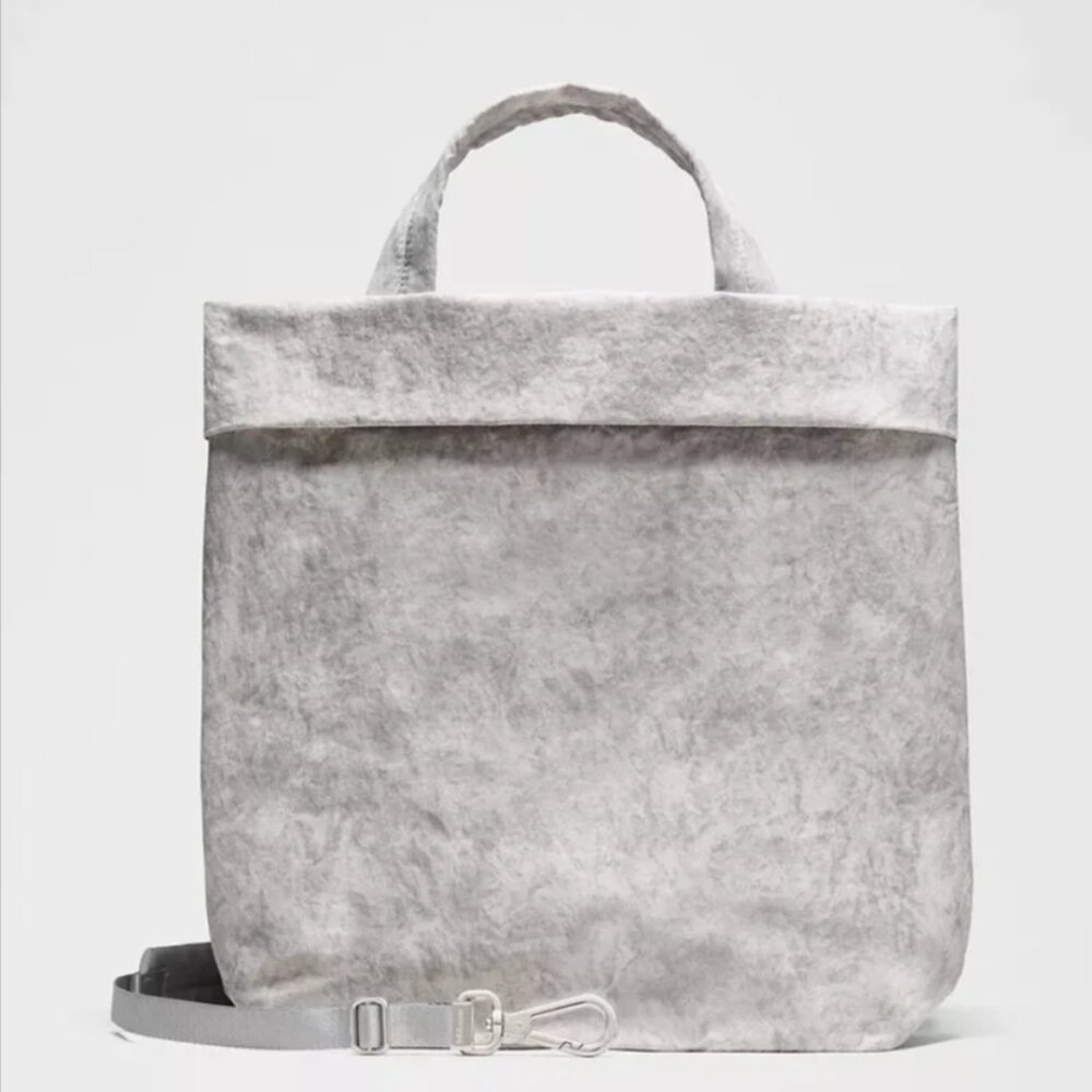 Lululemon On My Level Tote Bag 20L, BNWT - Picture 3 of 5